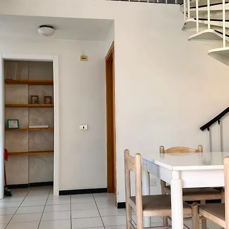 Palme 11 - Marcelli, Bilocale Con Terrazzino, Le Palme